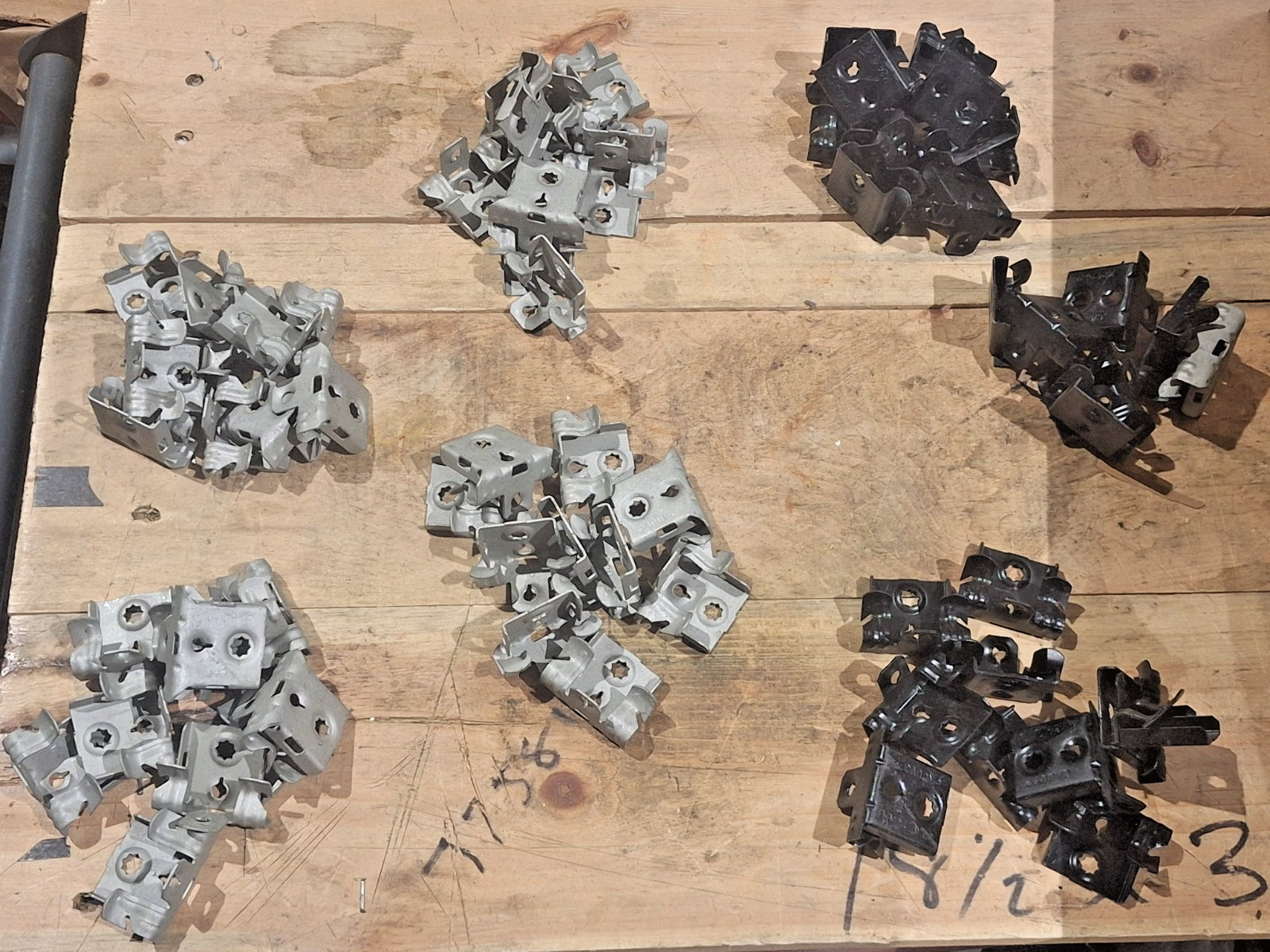 ERICO CADDY M24 UNIVERSAL BEAM CLAMP FOR 1/8″ THROUGH 1/4″ – 68 PC LOT