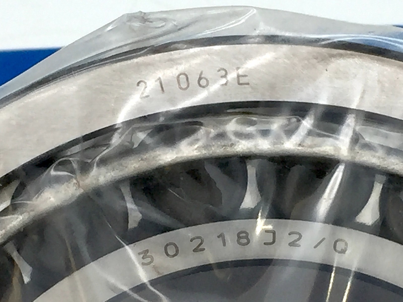 SKF 30218J2 Tapered Roller Bearing Single Row (paired metric)