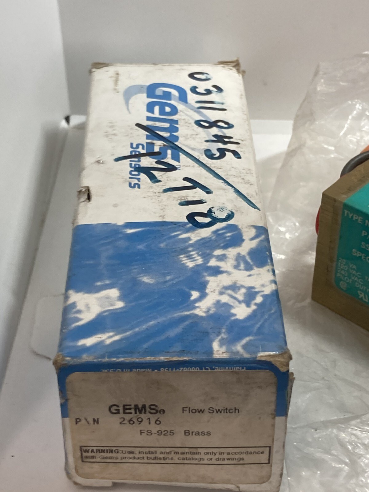 GEMS 26916 FLOW SWITCH TYPE FS-925 05 GPM NIB