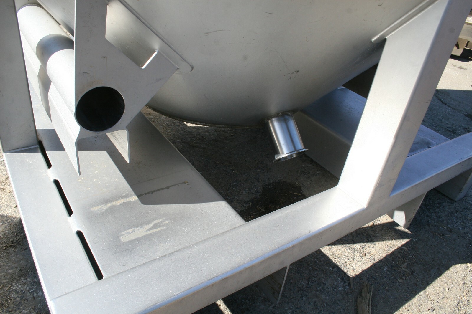 47″x47″x59″ Stainless Steel Approx 225 Gal Single Wall Tank 3/8″ Wall Thickness