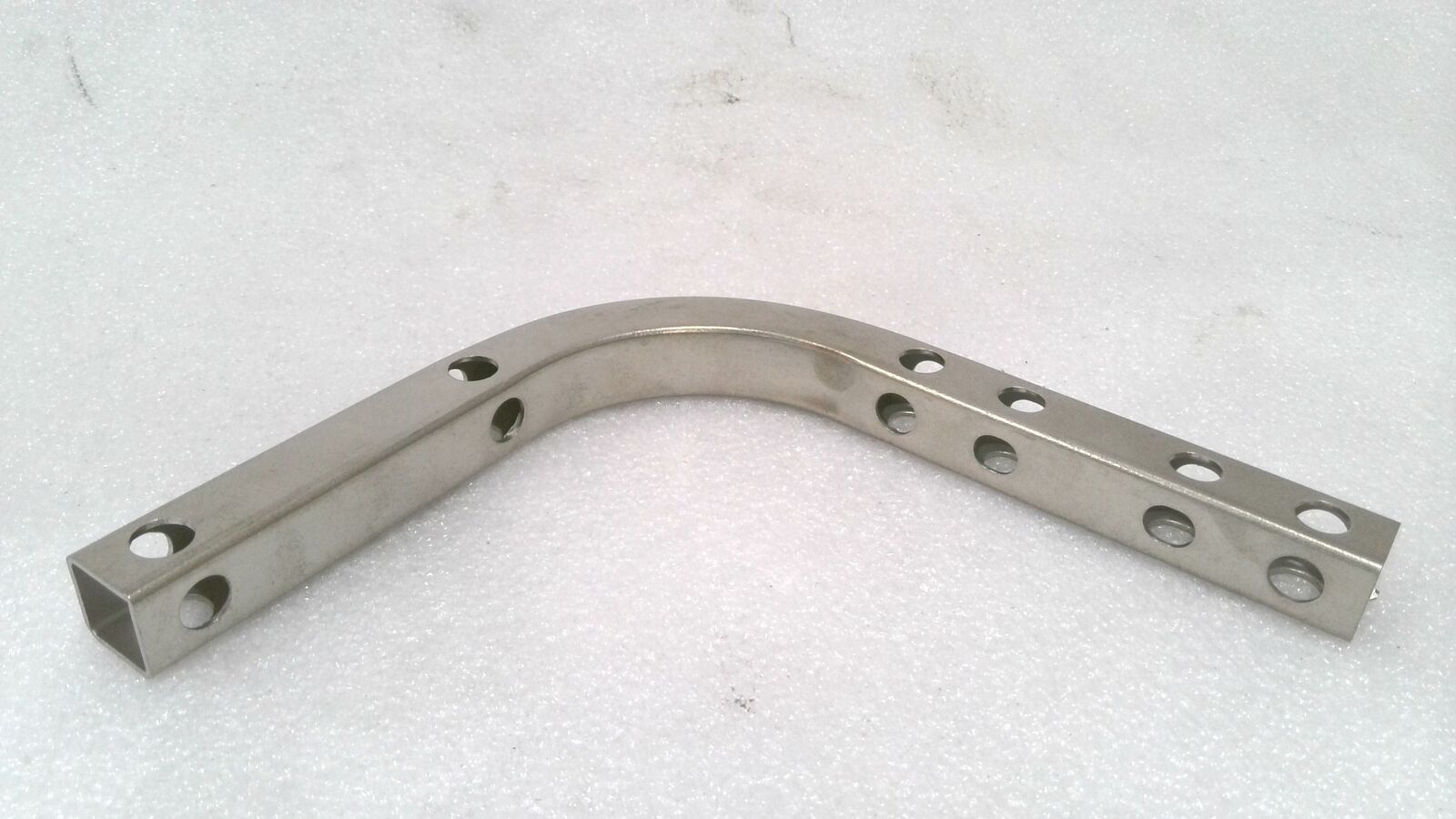EMERSON ROSEMOUNT 03031-0071-1001 B4 COPLANAR MOUNTING BRACKET, 2″ PIPE MOUNT