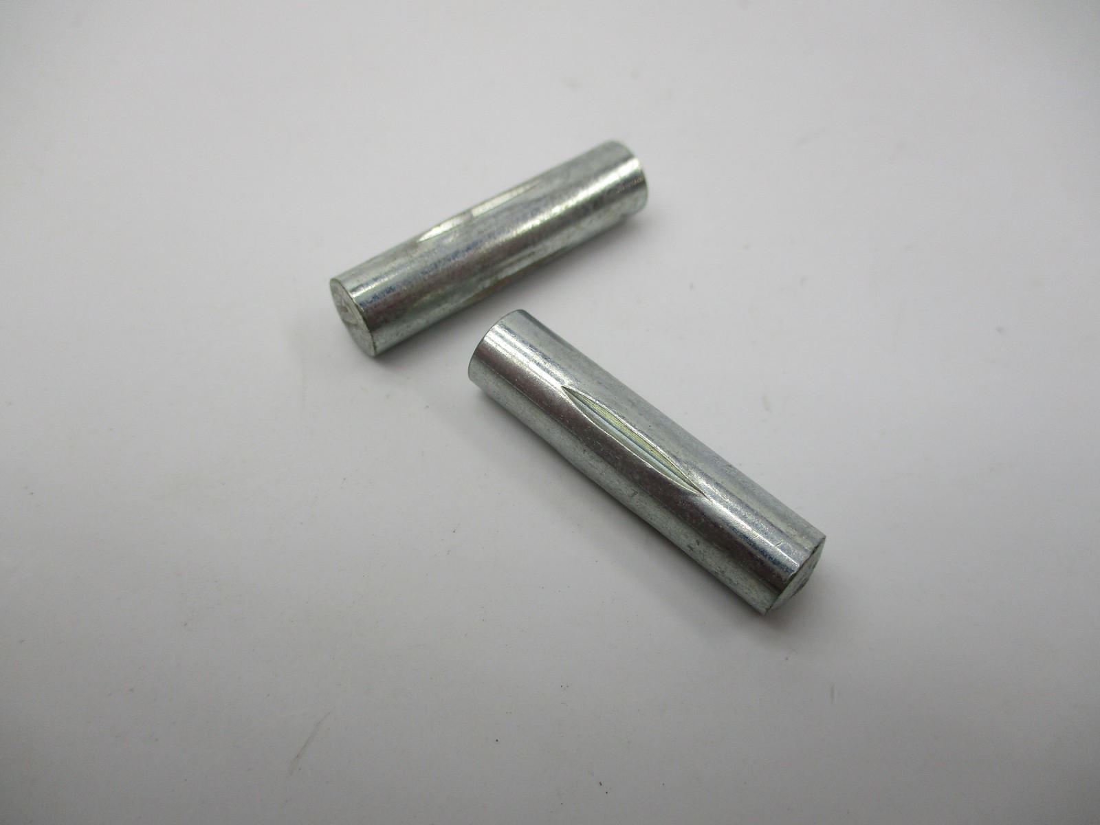 HILLS MCCANNA 9432202020 COMPRESSOR PIN LOT OF 2 NSNP
