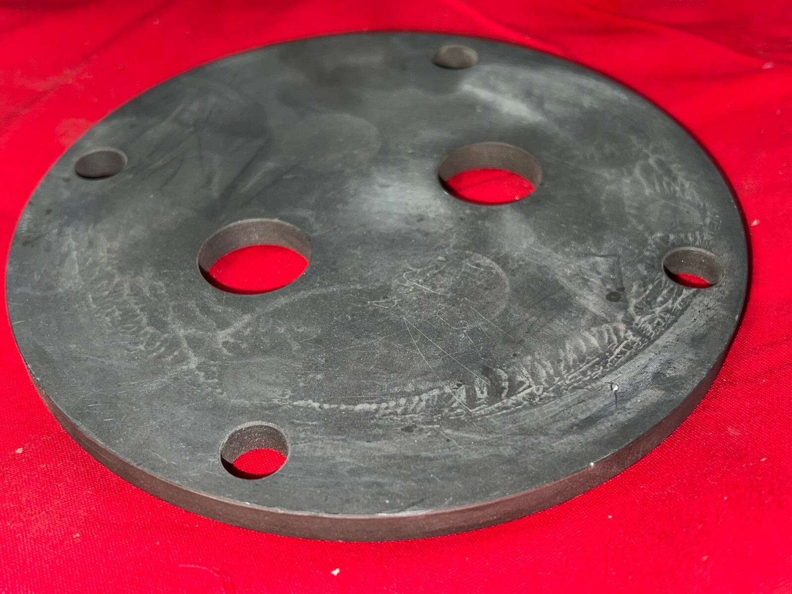 UNBRANDED STEEL 6 HOLE GASKET PLATE (2) DIA: 5/8″ (4)DIA: 1/2″ OD: 6-3/8″