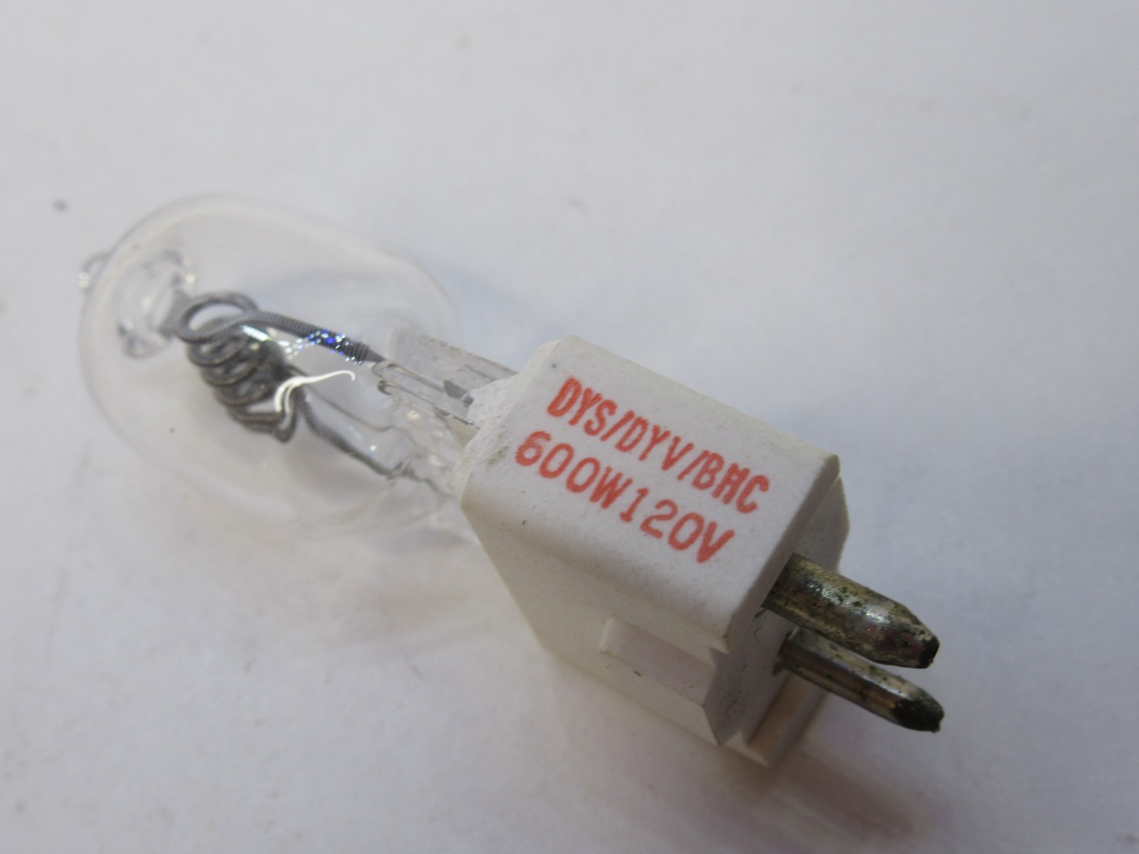 Radiac / Sylvania DYS/DYV/BHC 120V 600W Projector Replacement Bulb (New – Lot 3)