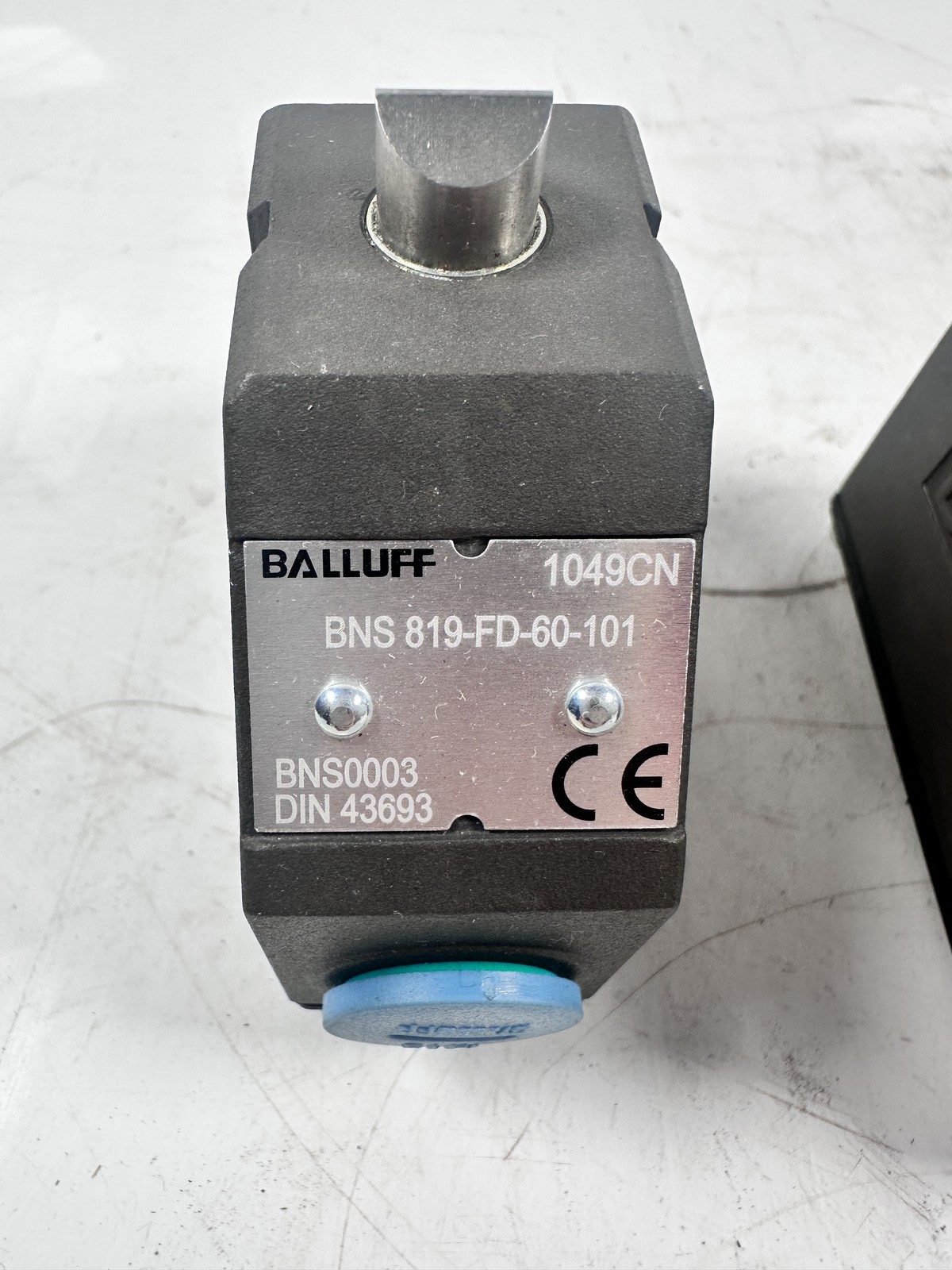 BALLUFF BNS 819-FD-60-101 X 2 Pieces + BNS 519-FD-60-101 X 1 Piece