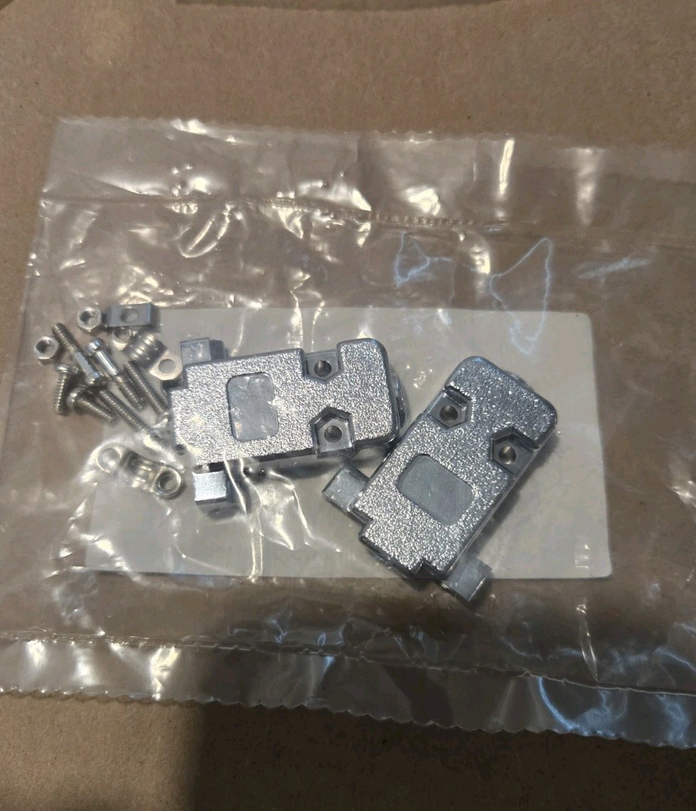 New MCM An In One Company RS232 Connectors 9P Hood 83-220 Lot Of 22