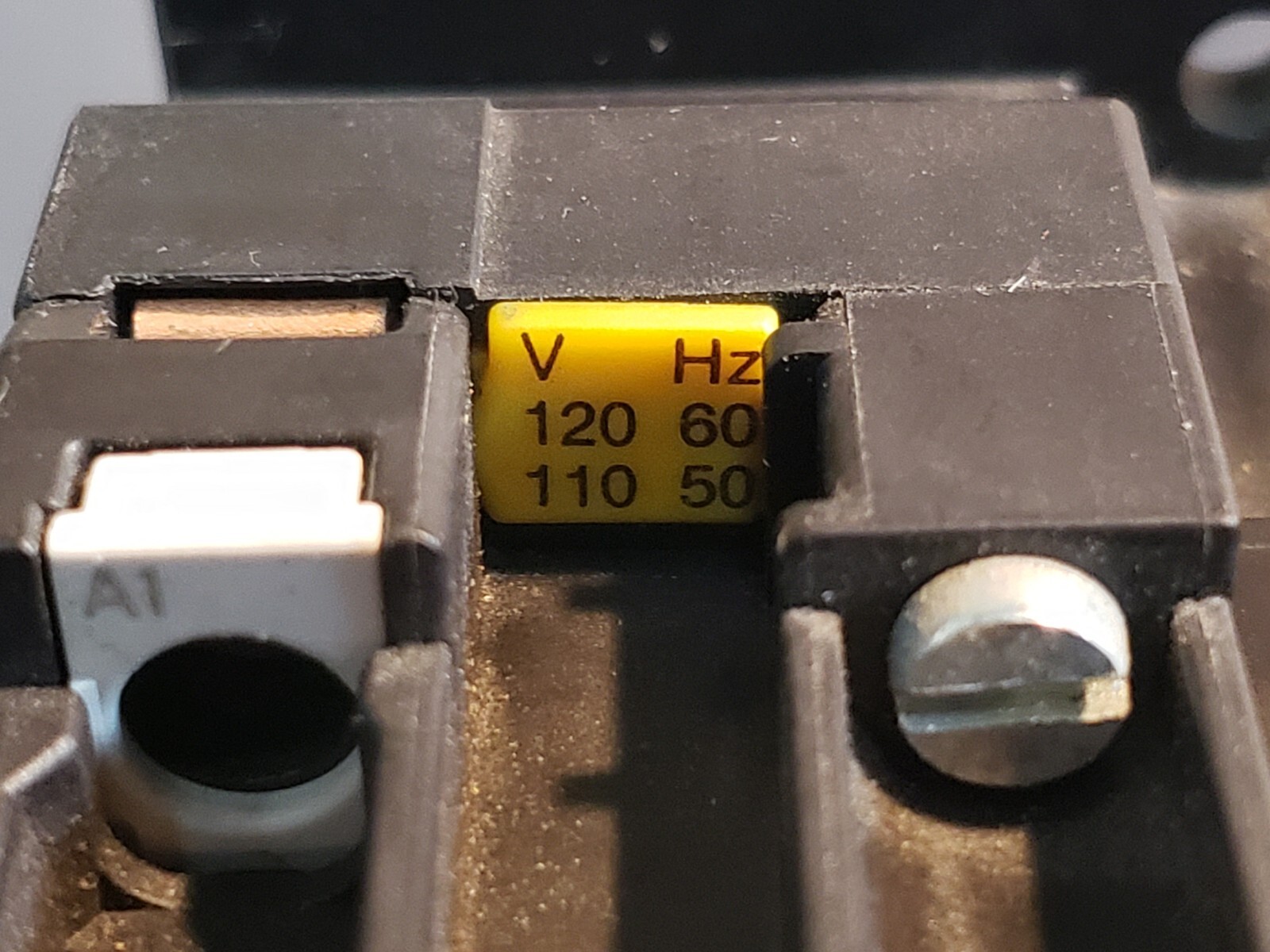 SIEMENS 3TF4022-6E CONTACTOR 3 POLE 2 NO 2NC 110/120VAC 50/60HZ
