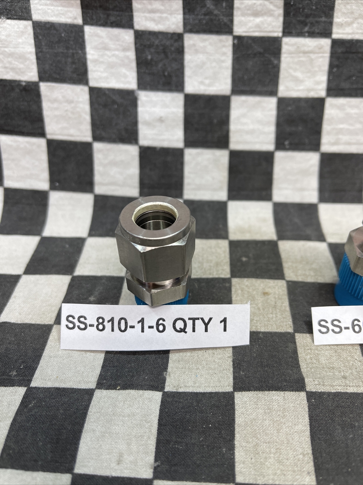 SWAGELOK MALE CONNECTOR, SS-400-1-8, SS-600-1-8, SS-810-1-6, LOT OF 5 #1229V3