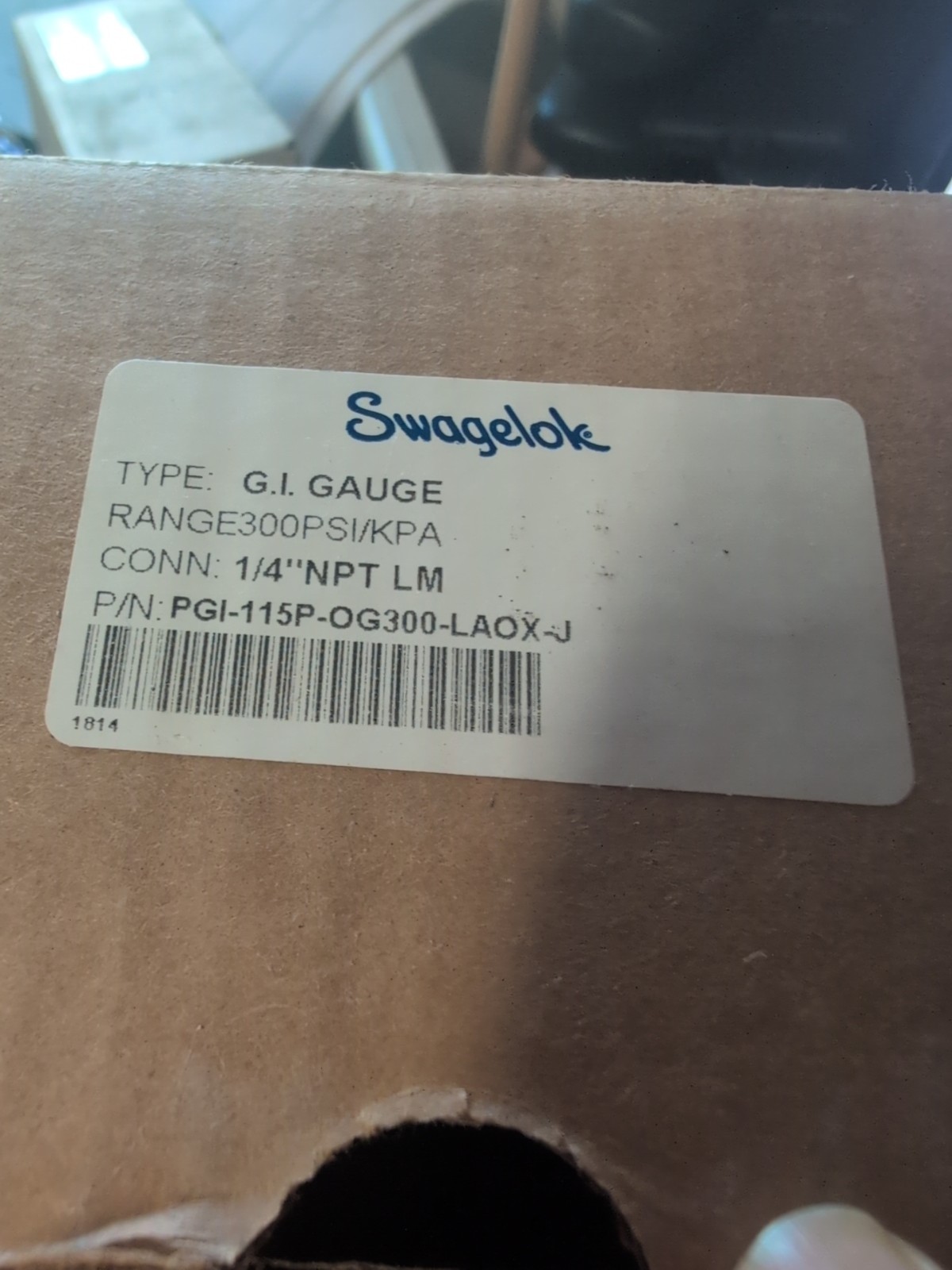 SWAGELOK GI GAUGE RANGE 300PSI/KPA 1/4MNPT LM PGI-115P-OG300-LAOX-J