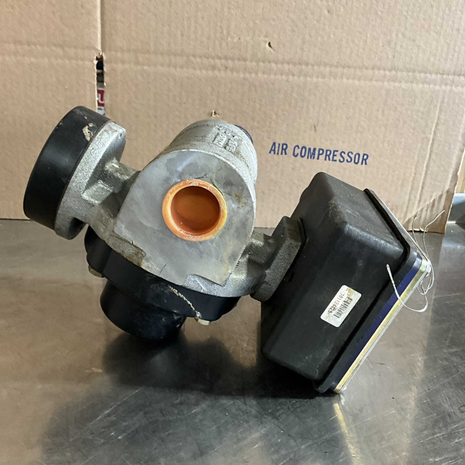 UFM MN-ASB10GM-8-500V.9-A1WR-C FLOW RATE INDICATOR MN 122461