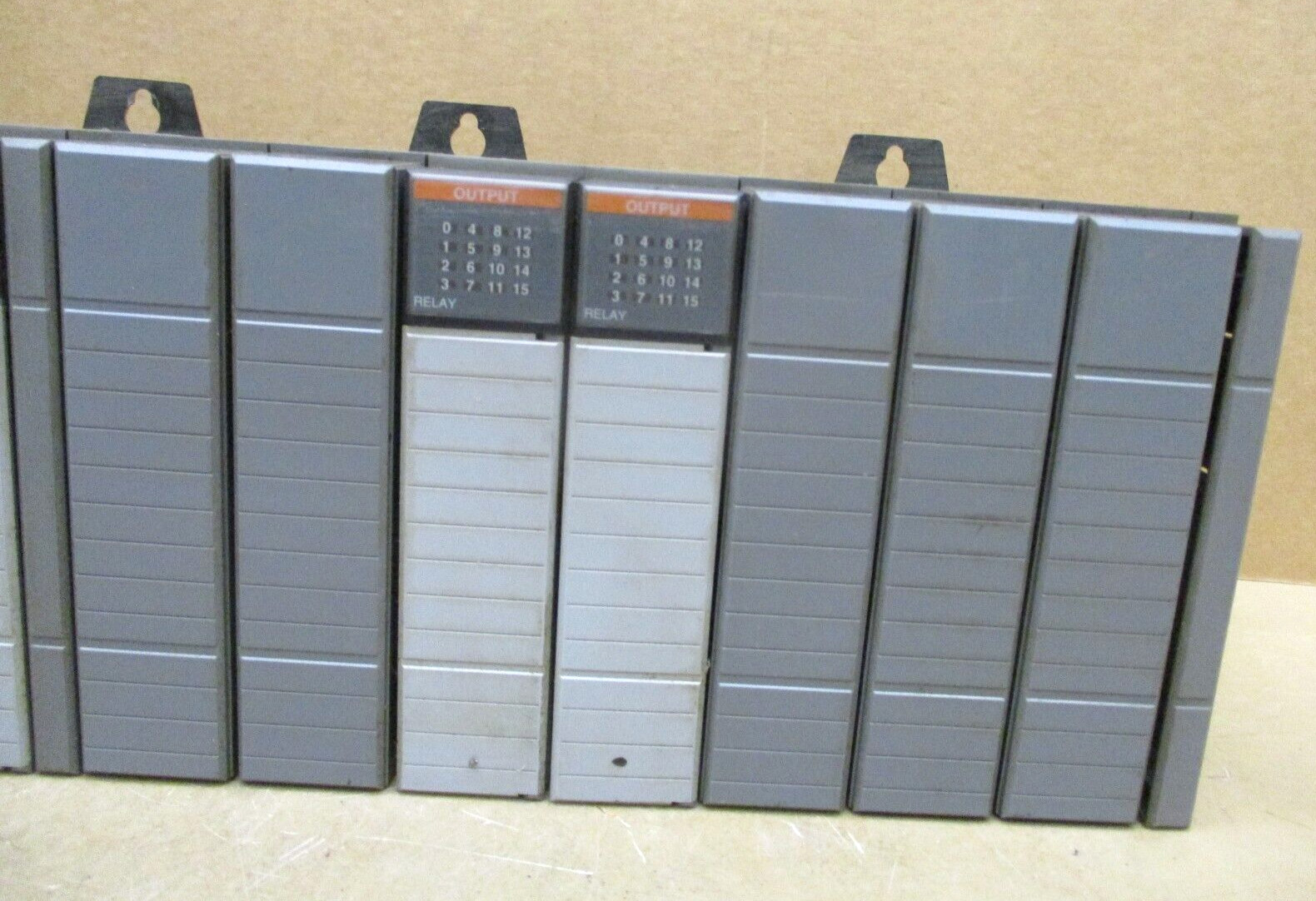 Allen-Bradley SLC 500 1746-P3 SLC 5/04 CPU 1747-L542 1747-DCM 1747-SDN 48693GN