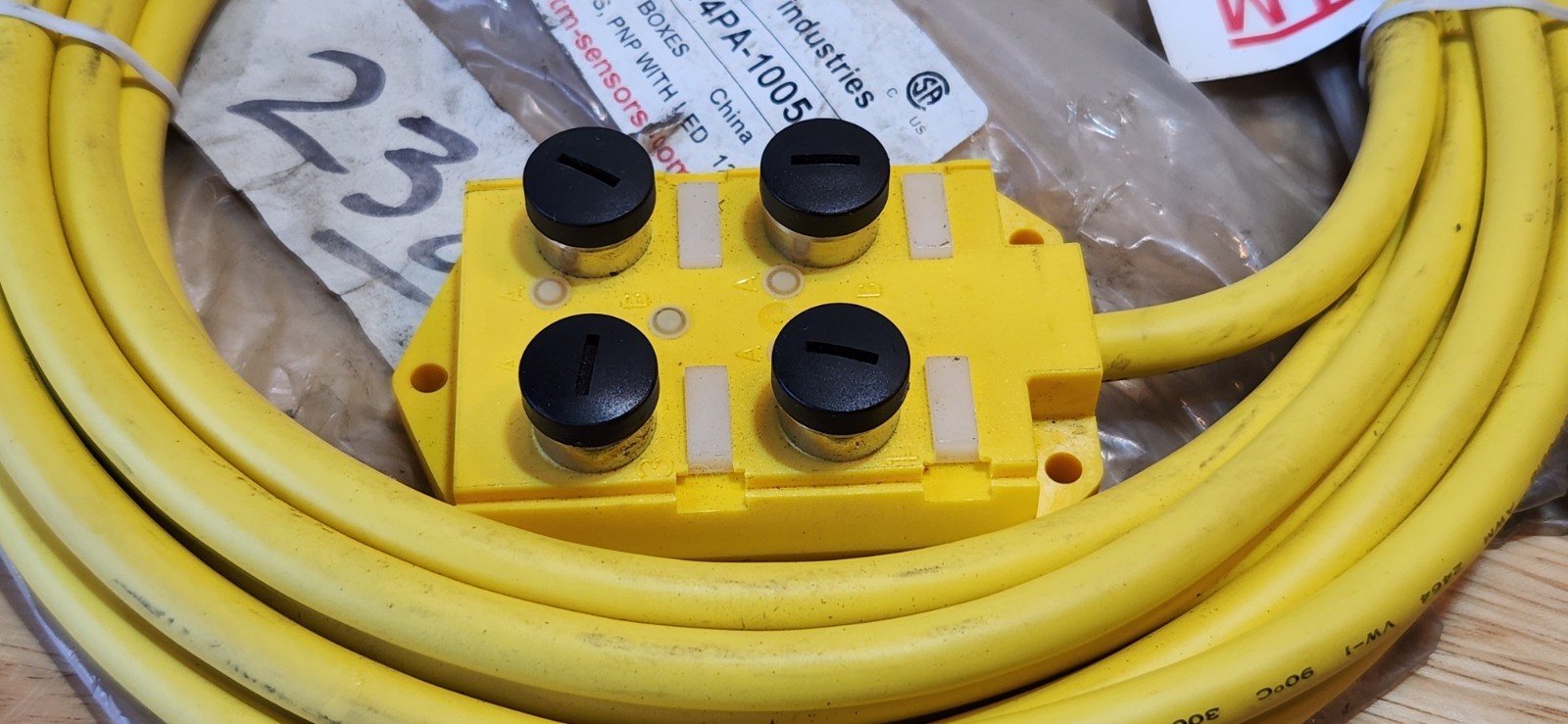 HTM Electronics ASTR4-5/4PA-1005 Distribution Box ASTR454PA1005