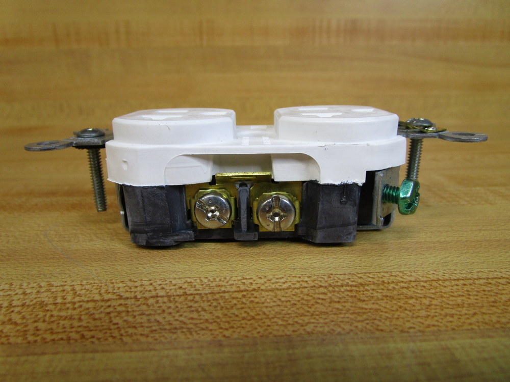 Leviton TBR20-W Receptacle Outlet TBR20W (Pack of 4)