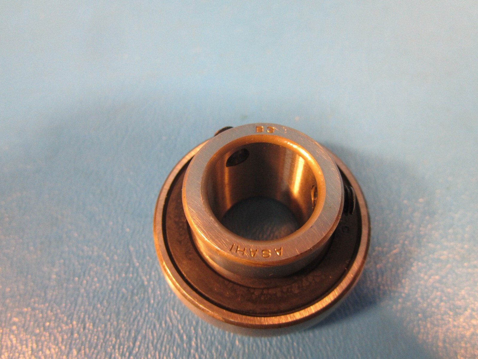 AMI B3 Ball Insert Bearing – Cylindrical Bore, 17 mm ID, Set Screw Locking (ASAH