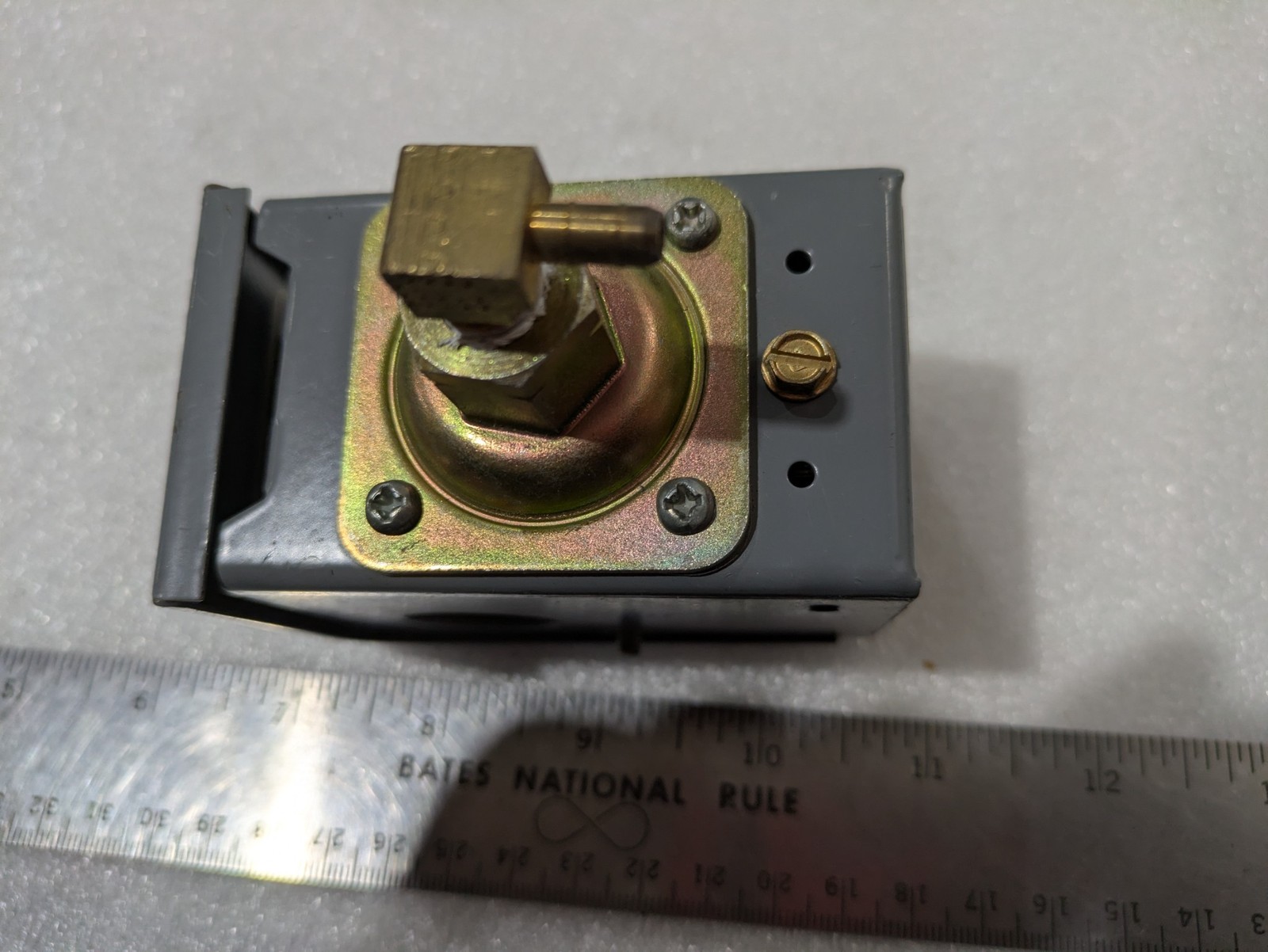 PENN P10BC-7 24-277V AC 125VA 12 PSIG