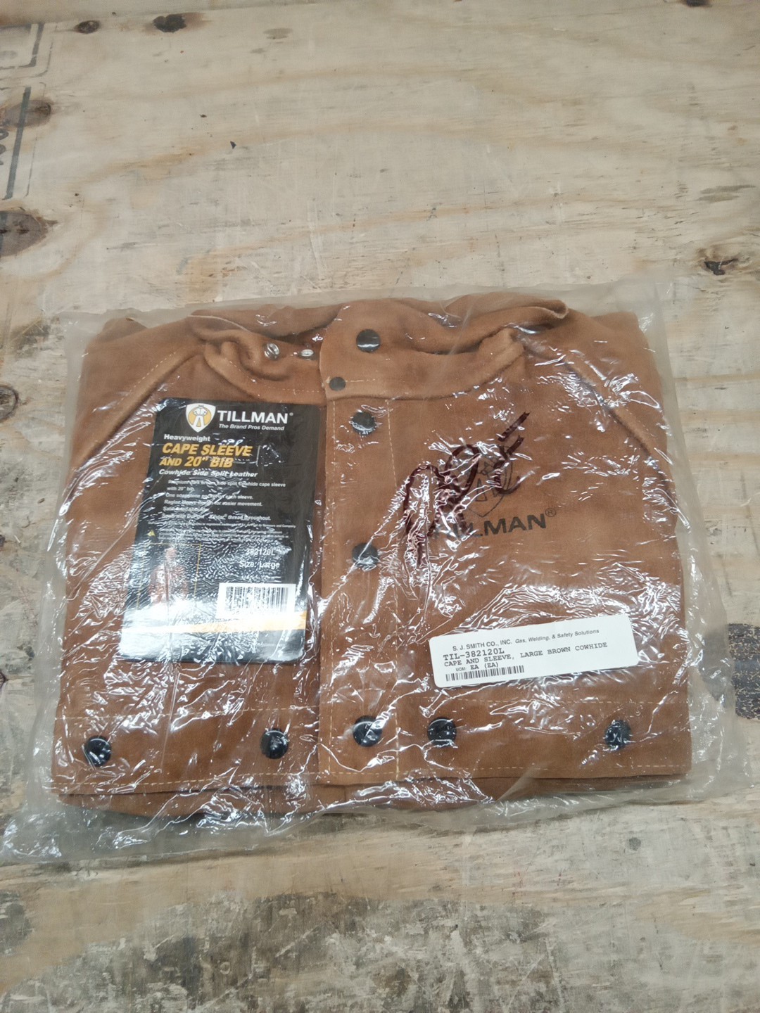 Tillman 3821-20 Dark Brown Side Split Cowhide Cape Sleeve 20″ Bib Combo Large