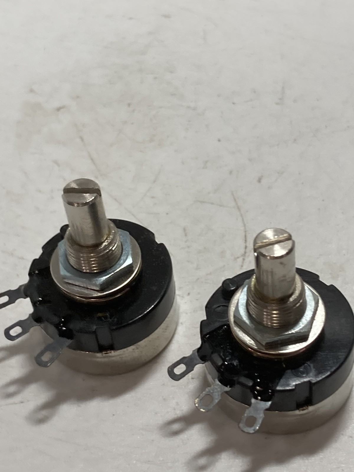 TOCOS RV24YN20S POTENTIOMETER 1 TURN 5K OHMS (LOT OF 2) NNB