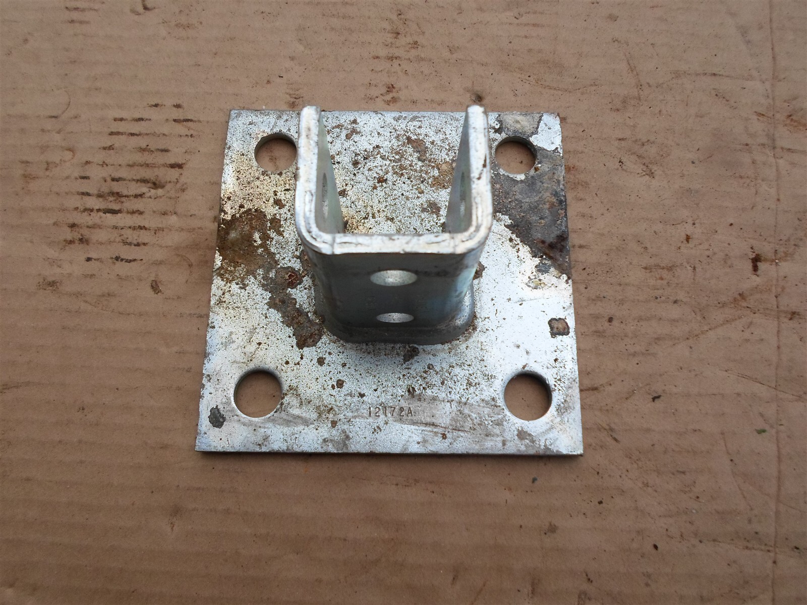 B-Line B280, 12166A Square Post Base, 6″ x 6″ x 3.5″ (+ 1/4″ thick plate= 3.75″)