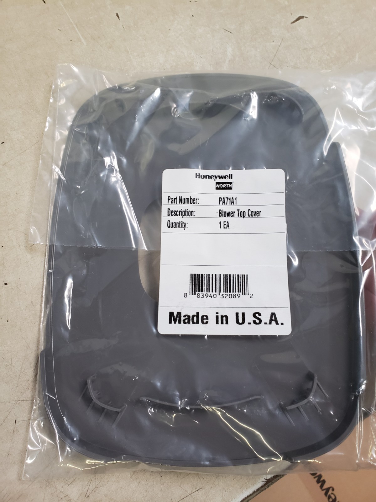 Honeywell North PA71A1 Filter Cover Plastic 7 in x 10 in 45/64 in