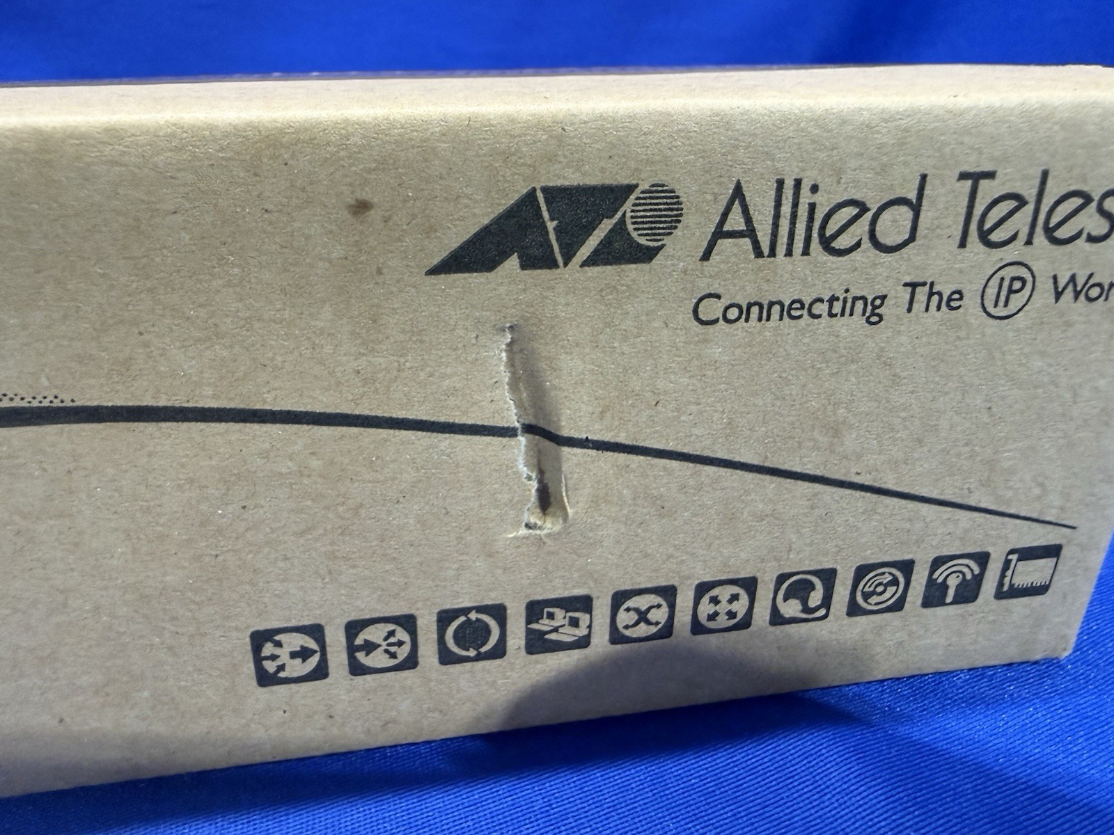 Allied Telesis AT-FS201-90 10/100TX to 100FX Media and Rate Converter – Read