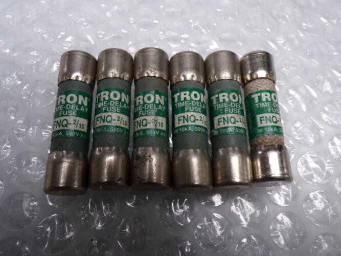 TRON FNQ-2/10 FUSE LOT OF 6 NSNP