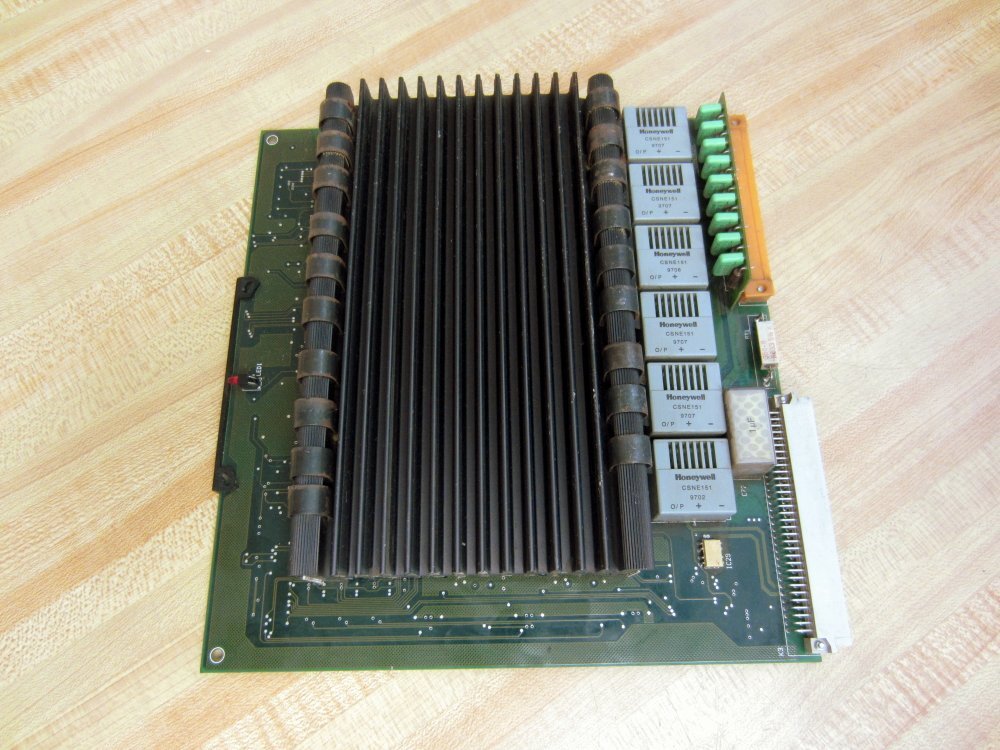 ABB 3HAB2207-1 Servo DSQC 236D 3HAB2207-1/3 – GME:91005-547-H