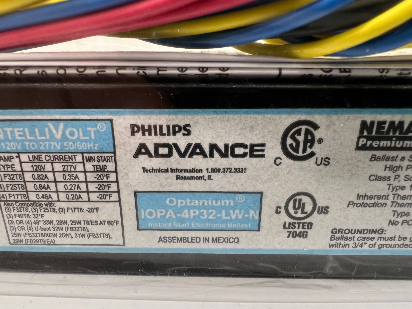 NEW OLD STOCK! PHILIPS 120-277V INSTANT START ELECTRONIC BALLAST IOPA-4P32-LW-N