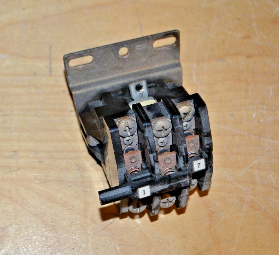 Furnas ~ 41NB20AFP393RGR ~ Electric Definite Purpose Control Coil 110/120V 30AMP