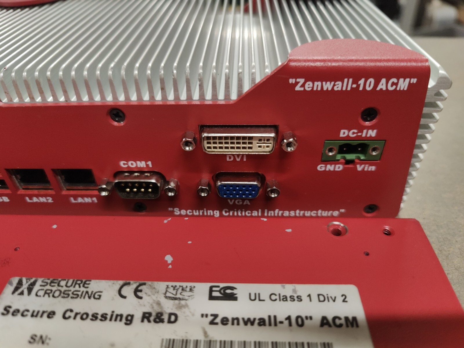 Used Secure Crossing N270 Zenwall 10 ACM Industrial Computer PC *NO DRIVE*