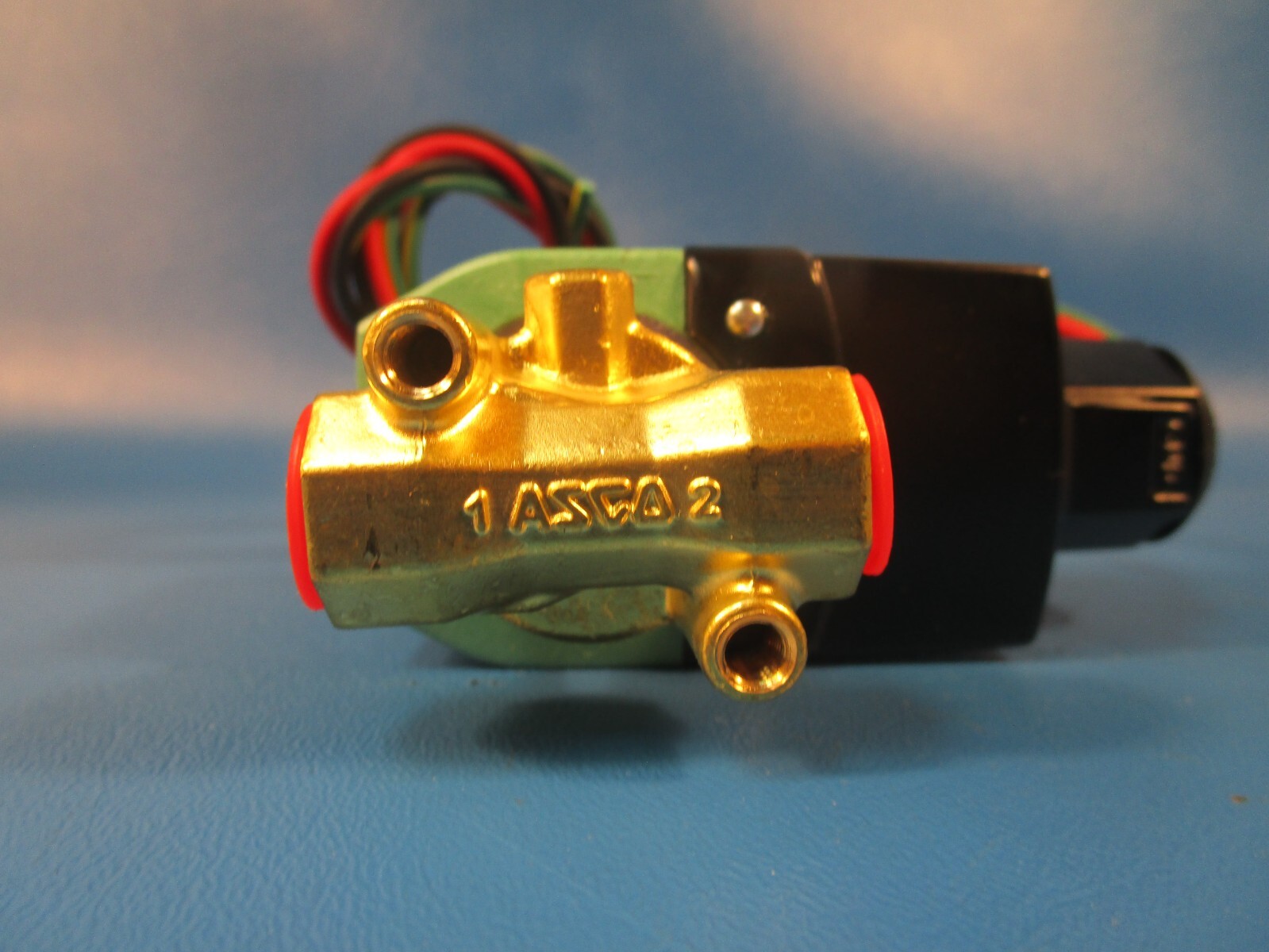 Asco 8262R202A, Redhat Electronically Enhanced Solenoid Valve, 1/4″ x 1/4″, 12-2