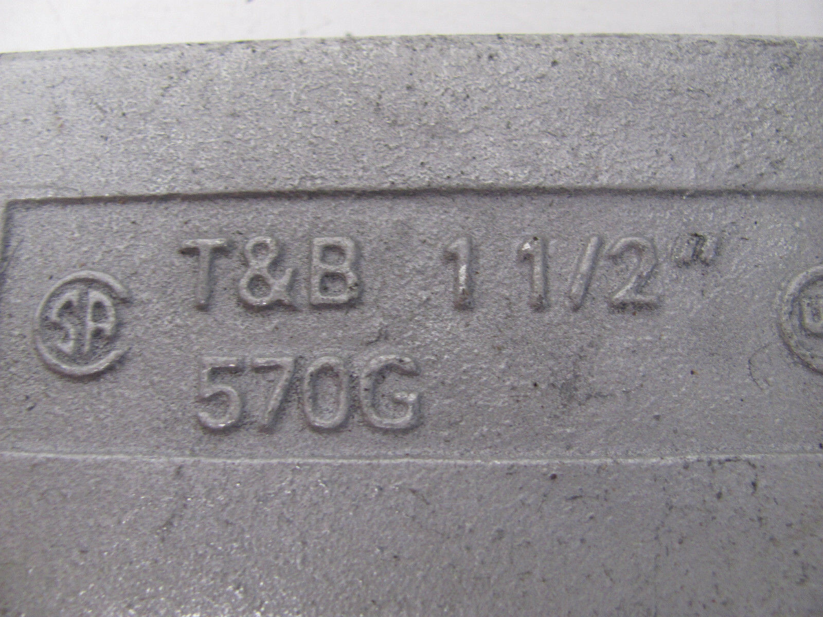 T&B 570G CONDUIT BODY COVER 1-1/2″