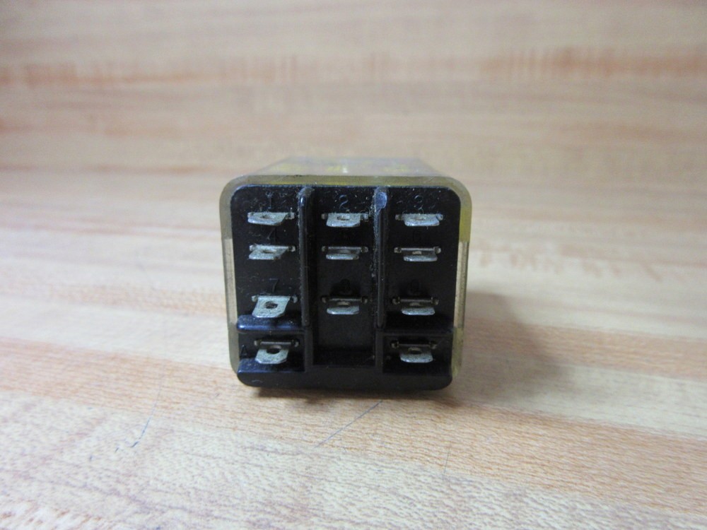 Square D 8501-KUD13M1P14V53-24V DC Relay 8501-KUD13M1P14V53 Series C