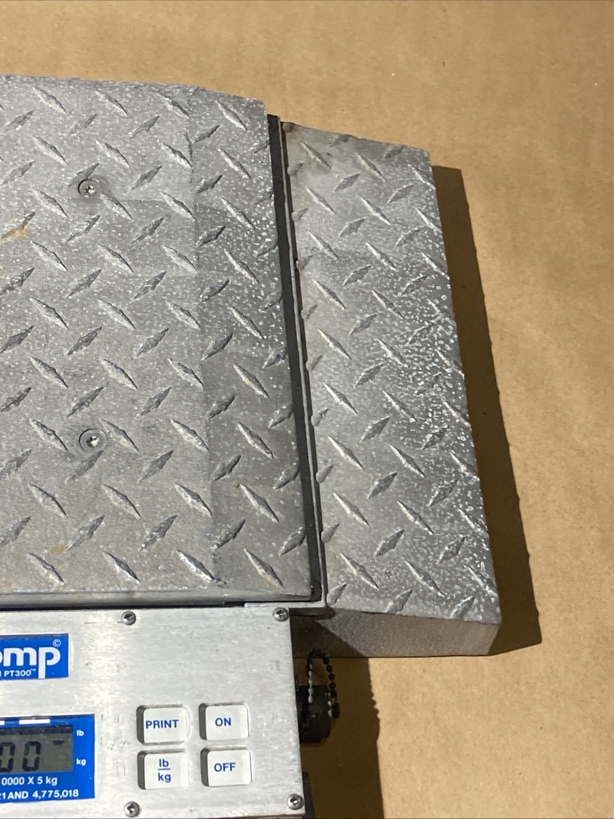 Intercomp Scale PT300 Wheel Load Electric Weighing 20,000 lb. Portable Aluminum