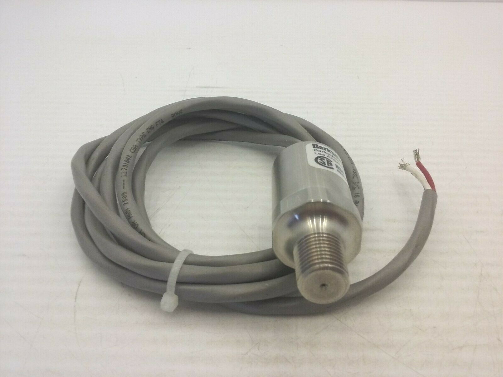 BARKSDALE 711S-14-2F-2F-W72 PRESSURE TRANDUCER ADJ 2-10PSI 5A 125/250 VAC NNB