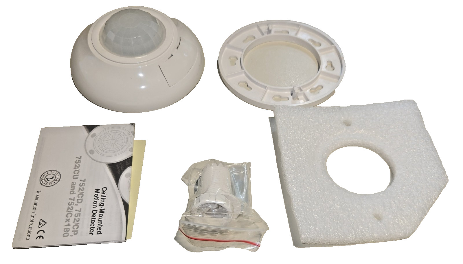 NEW CLIPSAL 752/CP Ceiling Mounted PIR Sensor IP20 White C-Bus 360 Deg