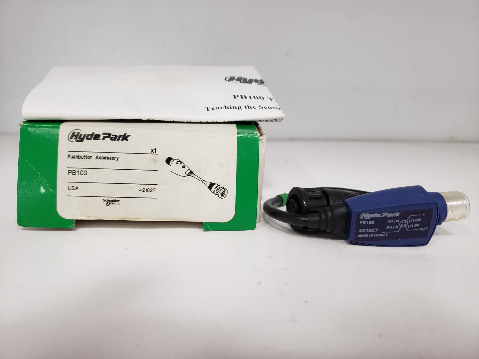 SCHNEIDER ELECTRIC HYDE PARK PB-100 IN-LINE PUSHBUTTON SWITCH NIB