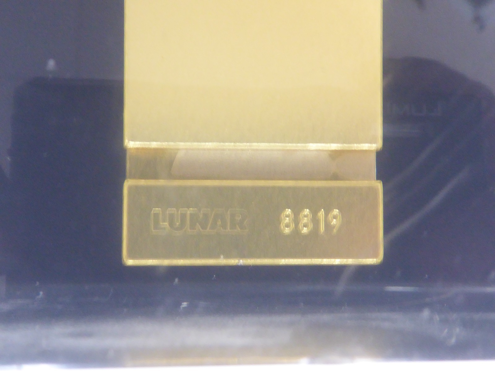 LUNAR DPX QC PHANTOM 8819 BMD = 1.260 G/CM2 +/- 3% IN LUCITE
