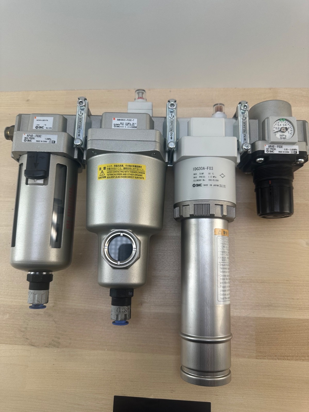 SMC Filter Regulator Assembly AC40-LQO175 IDG30A-F03 AF40-F03C AR40-F03E AMH350C