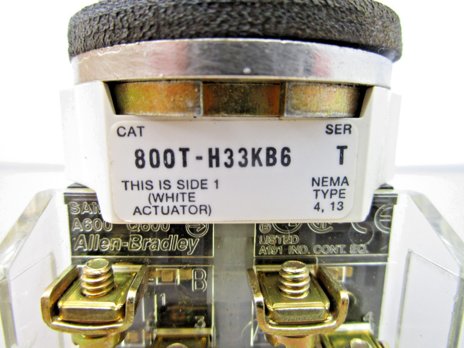 Allen Bradley 800T-H33KB6 Key Selector Switch 2-Position Maintained NO KEY