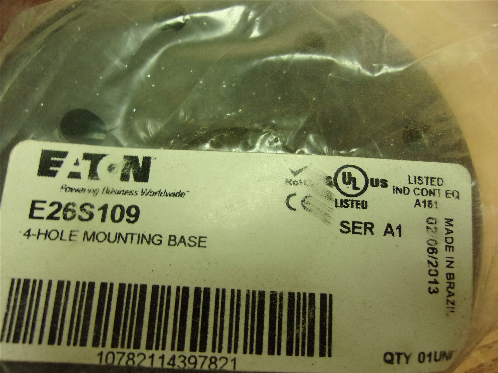 NEW Eaton E26S109 Stacklight Mounting base 4-Hole *FREE SHIPPING*