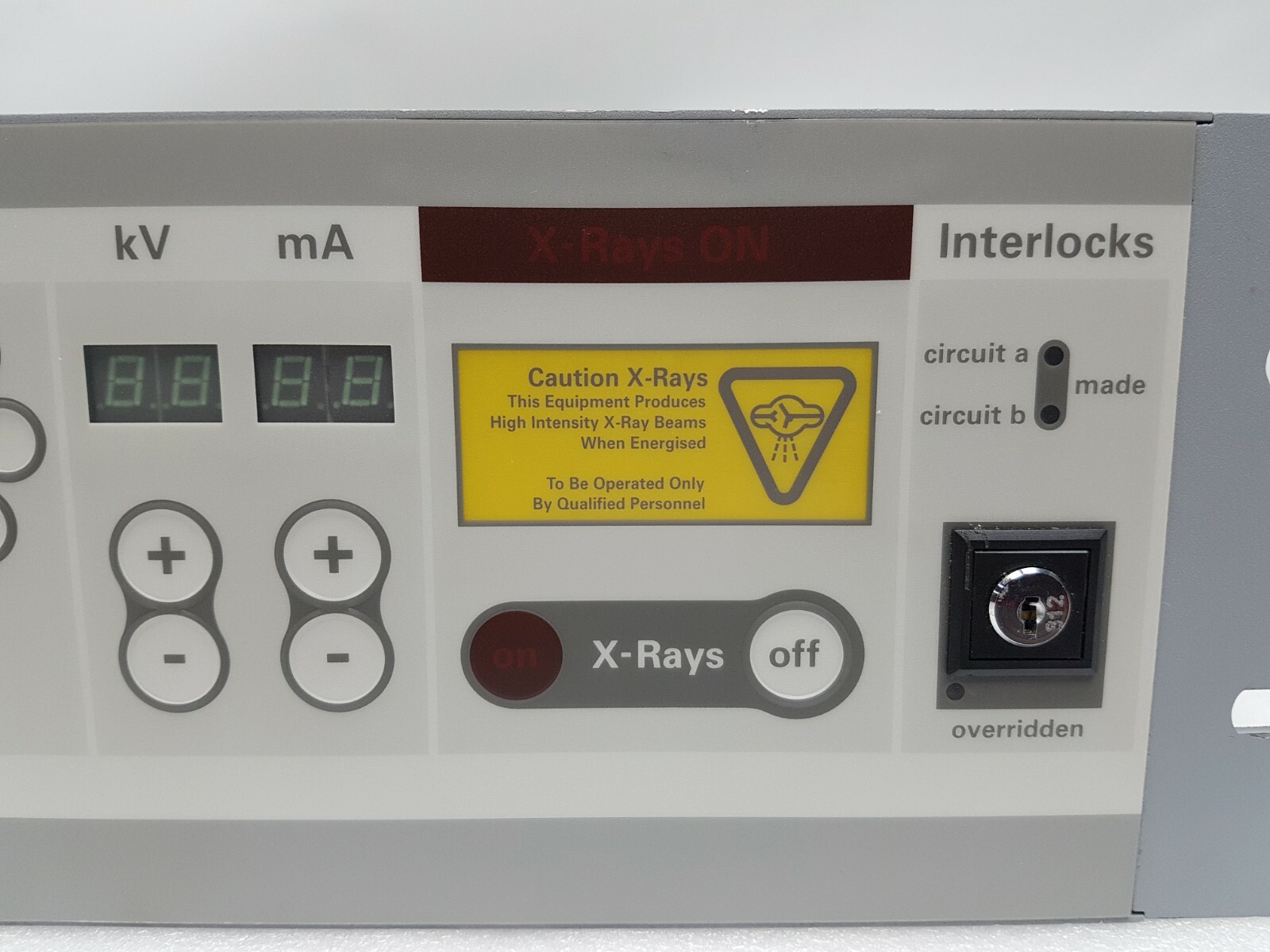 BEDE SCIENTIFIC INSTRUMENTS V3 MICROSOURCE (R) CONTROLLER X-RAY 400W