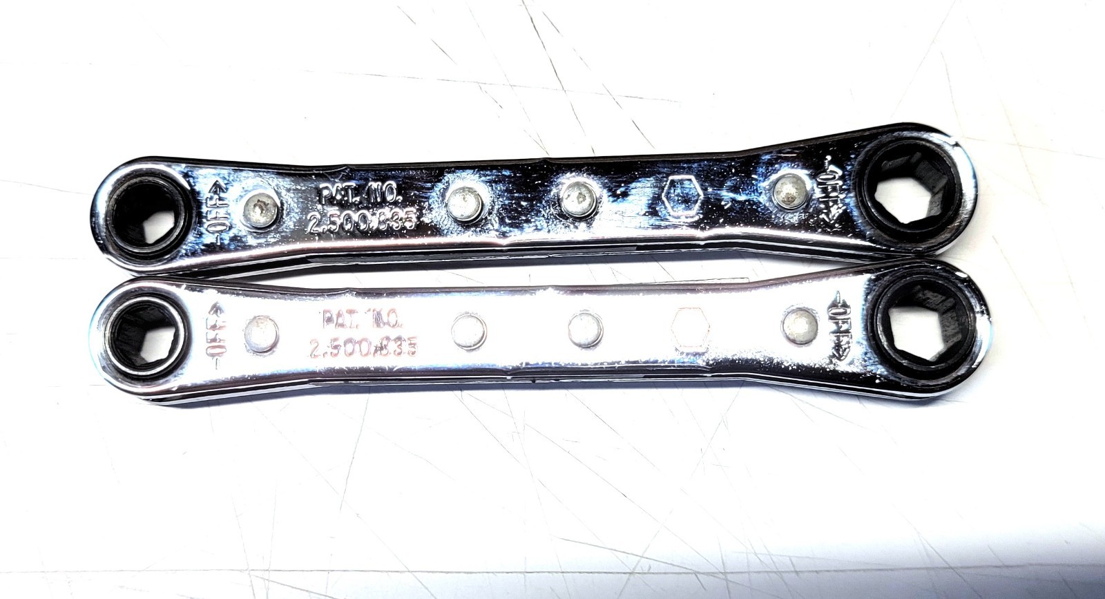 2 Wright Tool 9381 1/4-Inch x 5/16-Inch 6 Point Ratcheting Box Wrench (1 Pair)