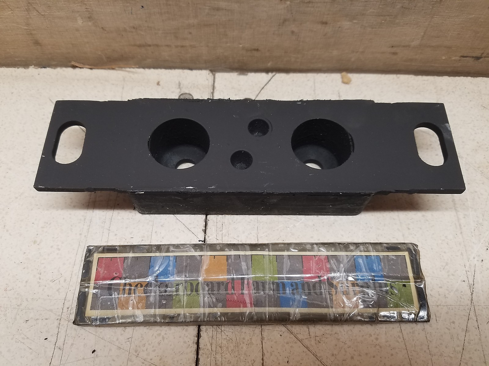 NOS Resilient Mount 13873-01-0007-1 NW35481 5342-01-458-5128