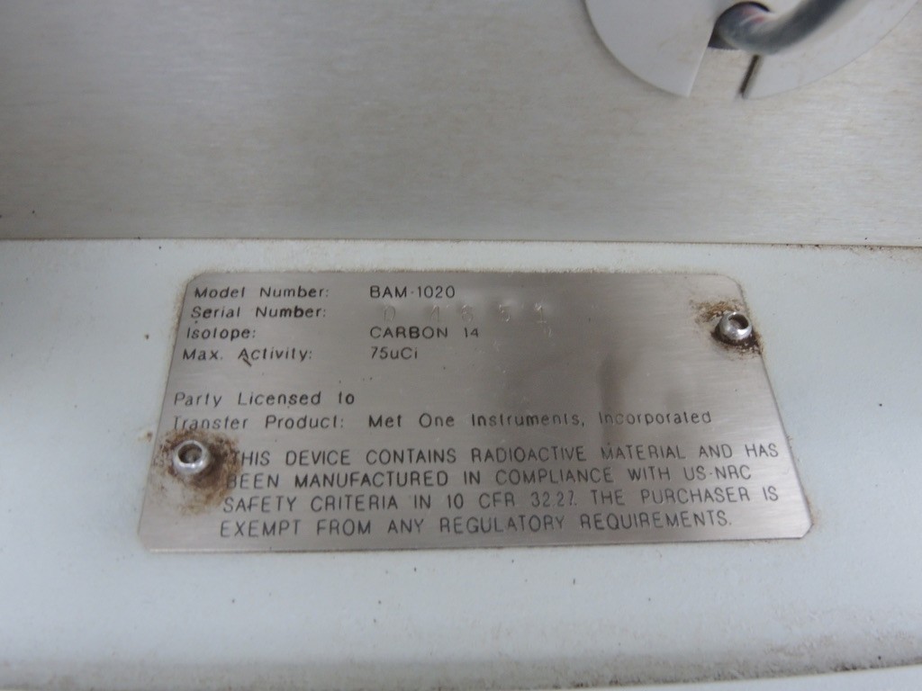 Met One Air Quality Particulate Monitor BAM 1020 w Vacuum Pump, Heater & Cabinet
