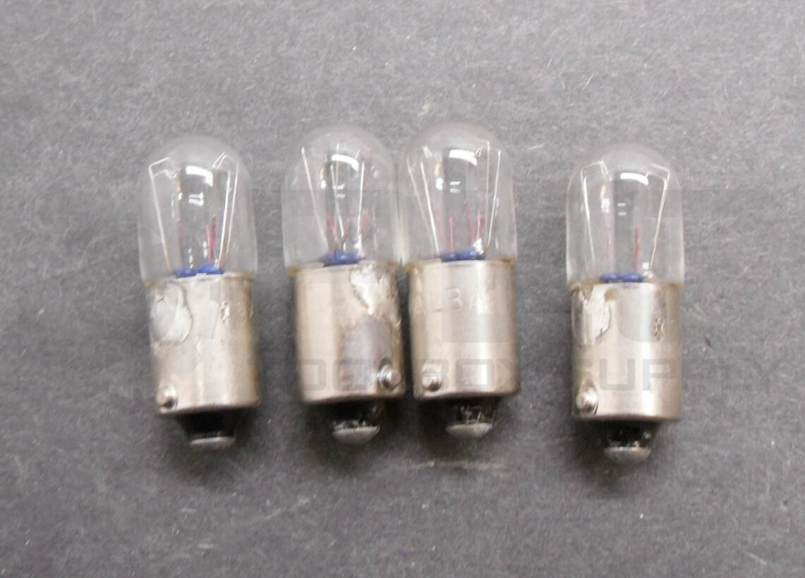 NEW BAG OF 4 ALLEN BRADLEY 800T-N169 /B LAMP 130V