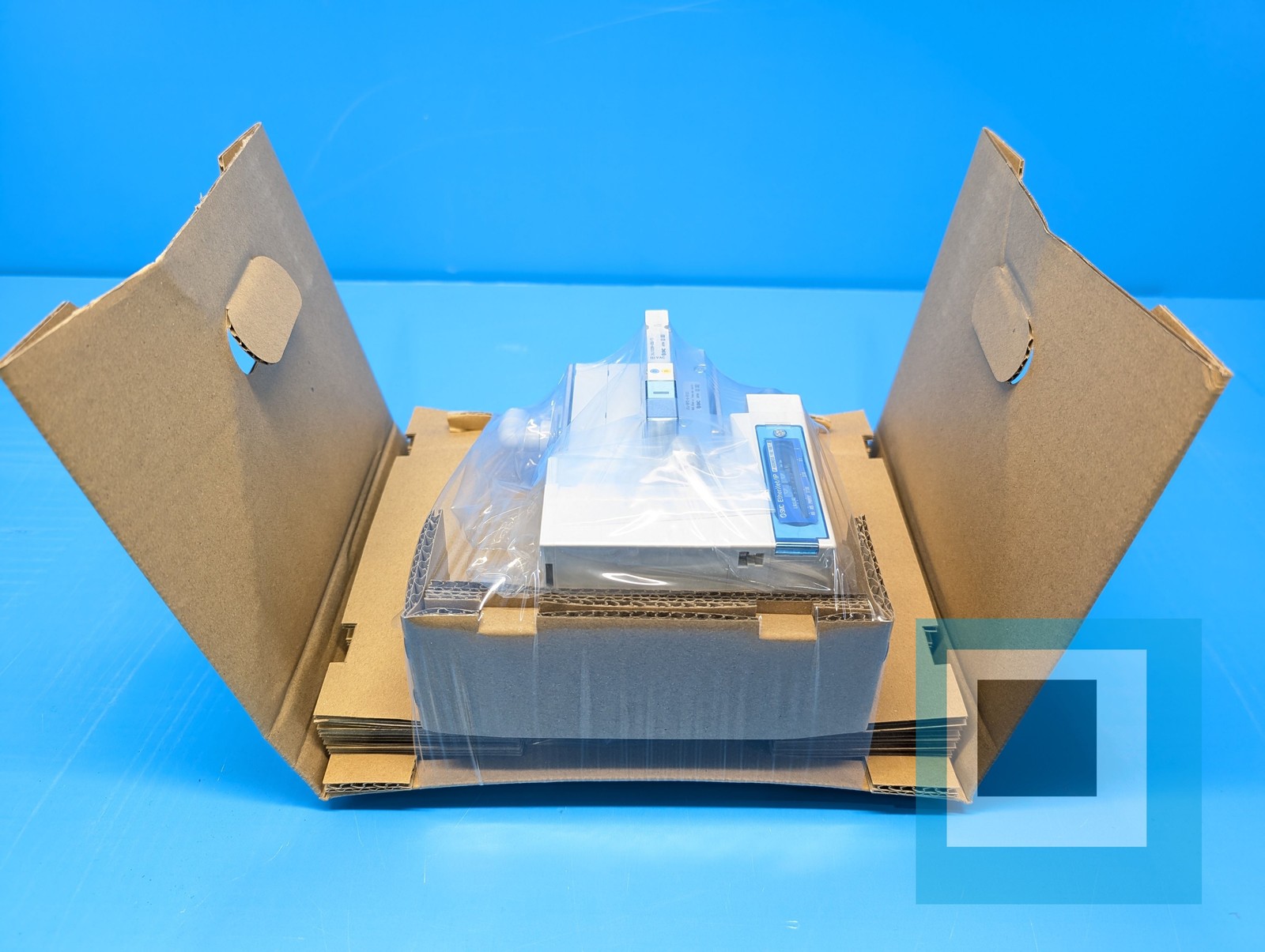 SMC ZZKJ04-01-DUA00180 Fieldbus Vacuum Manifold – NEW OPEN BOX