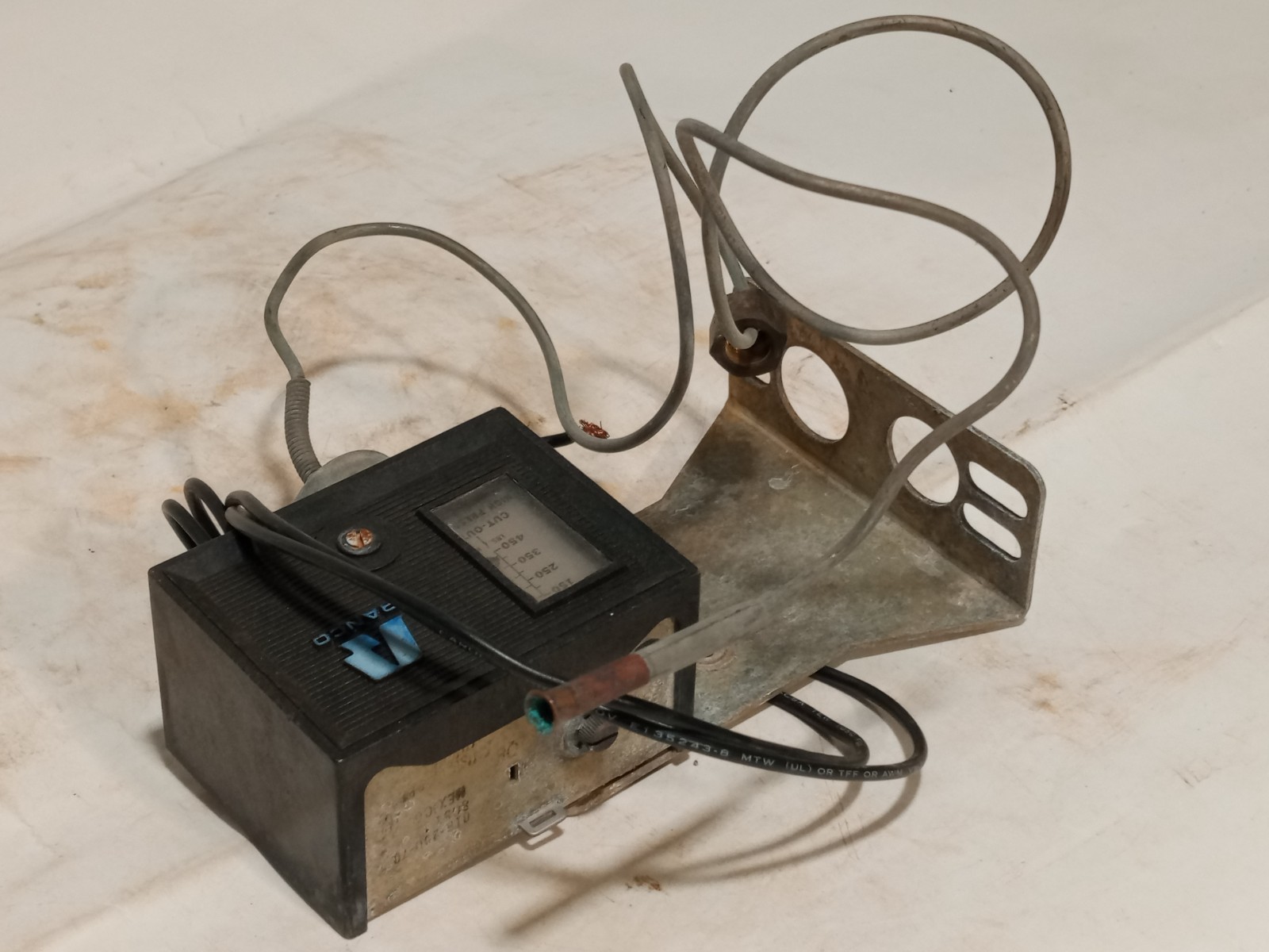 Ranco Q18-200-70 Specialized Temperature Monitor Cut-Out Control Assy, 8051 12