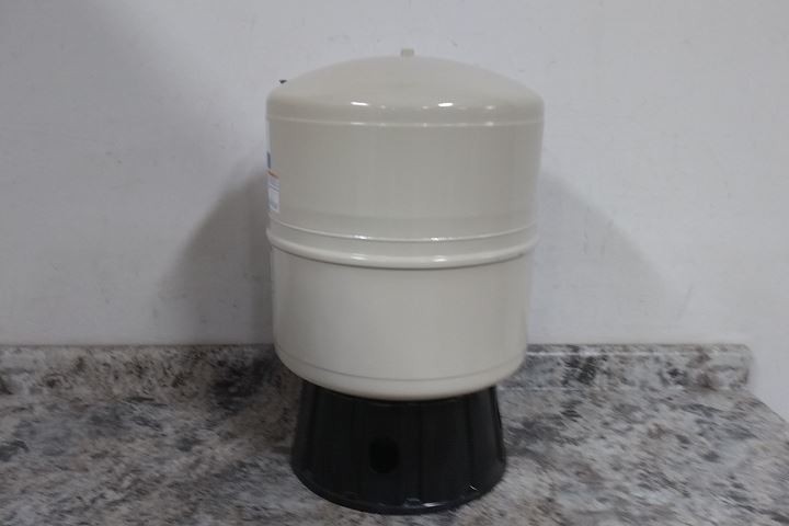CentriPro T45 13.9 Gal Tank Capacity 38 PSI Epoxy Coated Diaphragm Tank