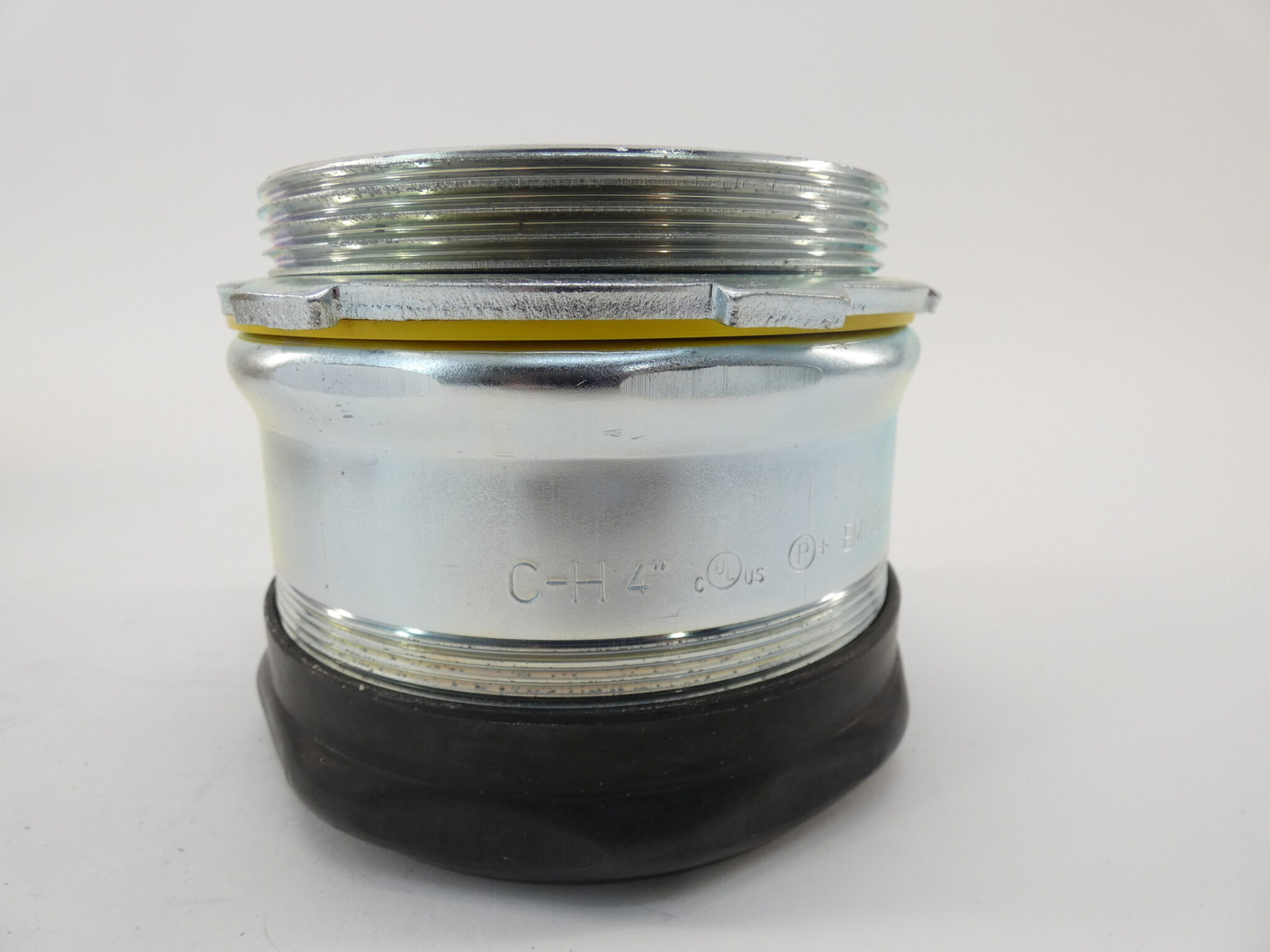 Eaton Crouse-Hinds 659RT EMT 4″ Compression Raintight Connector – NEW Surplus!