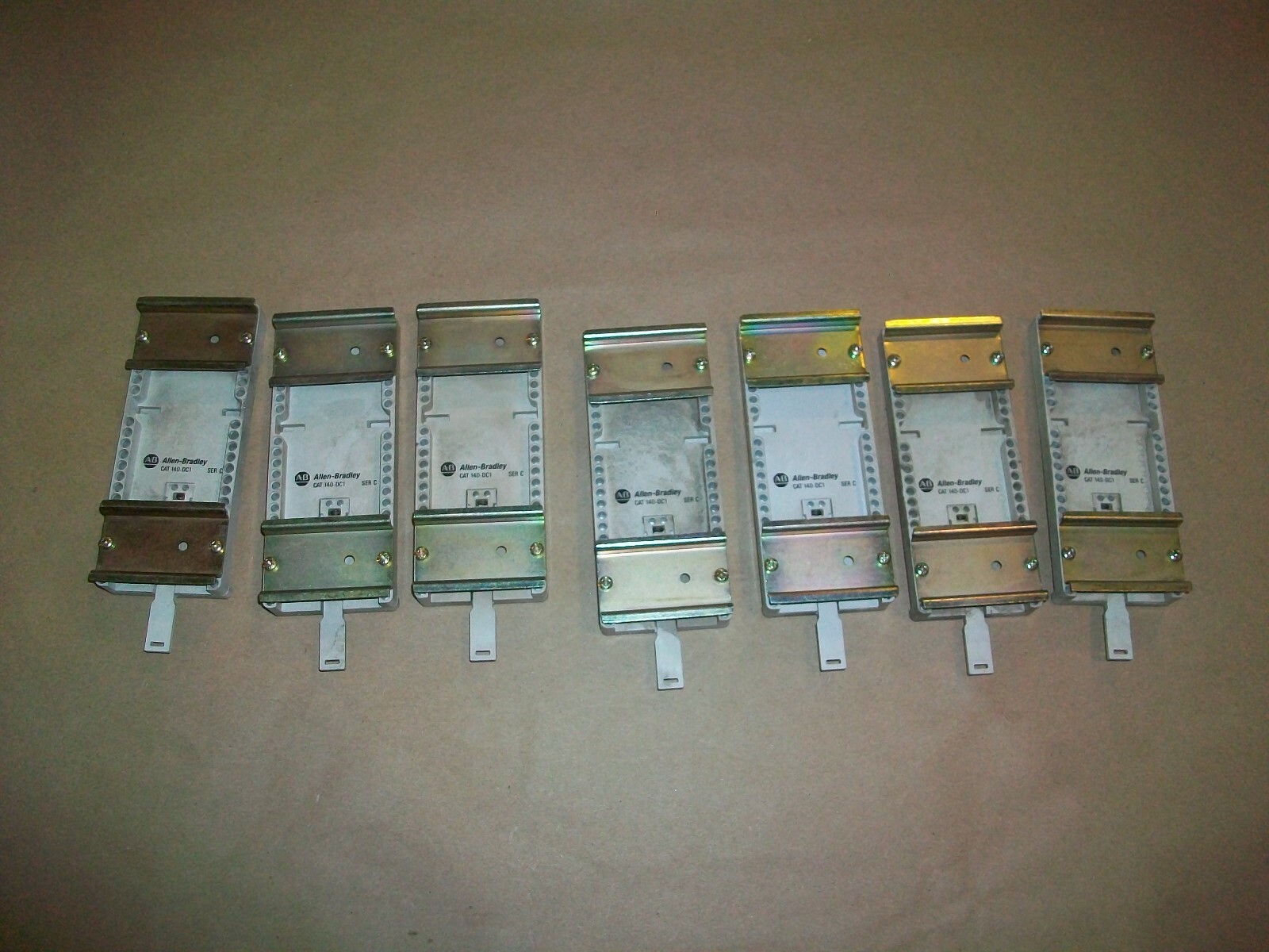 7PC ALLEN BRADLEY 140-DC1